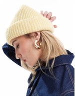 beanie with wool rib in yellow