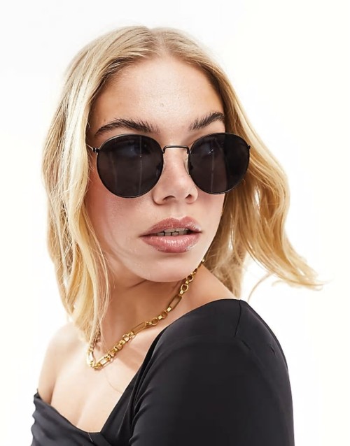 New Explore round sunglasses in black